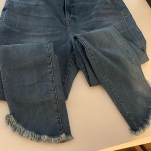 Good American Jeans - NWOT - Good American good waist jeans Good American Jeans - NWOT - Good American good waist jeans
